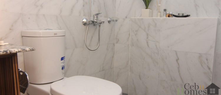 Masters Bedroom Toilet (1)