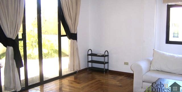 masters suite living room