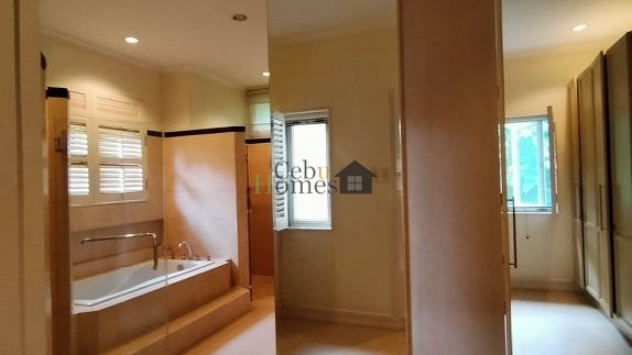 107064556_2645109635754203_6744004721841479547_n