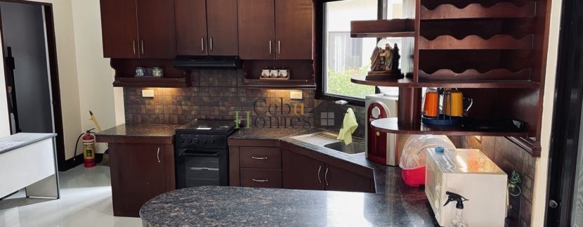 IMG-a41b90cec57779a3c95bd4db8246574d-V