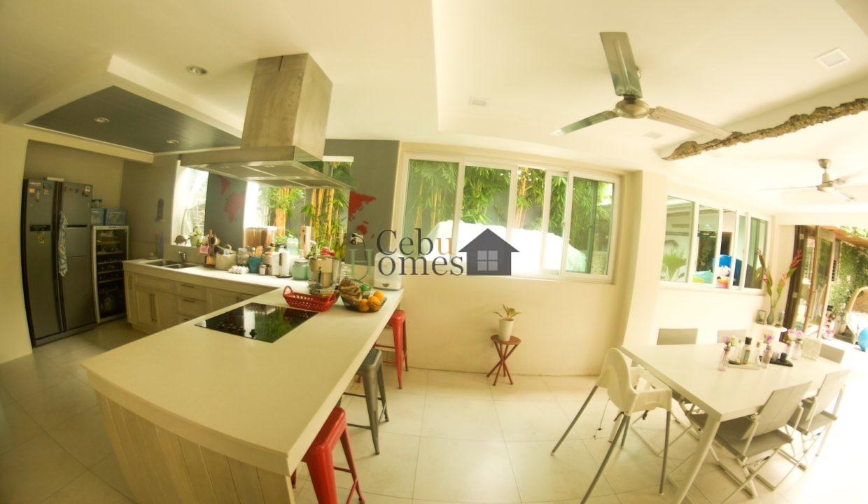 IMG-79566456052cc2f9a4f43997efd085ee-V