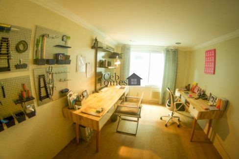 IMG-7c43b236bc342468618b7c4400729e42-V