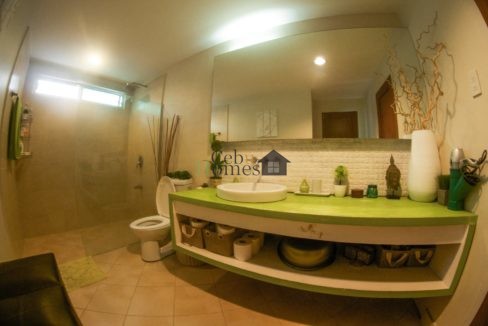 IMG-d9f15eb631ed9bbda7b2d192fc726009-V